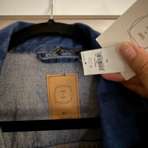 Dapper Dan Blue and Tan Denim Jacket DAP x GAP - Picture 6 of 6